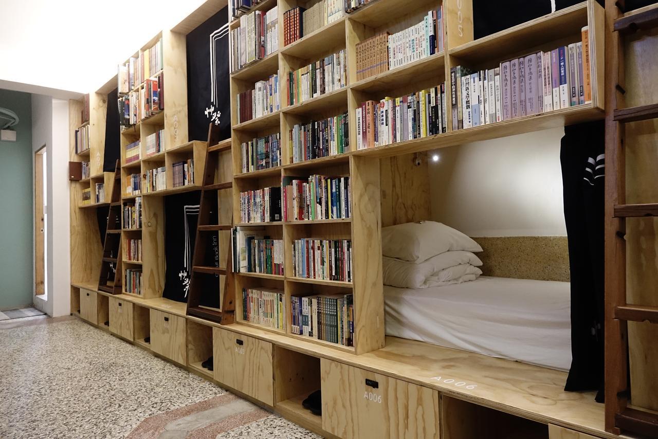 טאינאן Cao Ji Book Inn Hostel מראה חיצוני תמונה